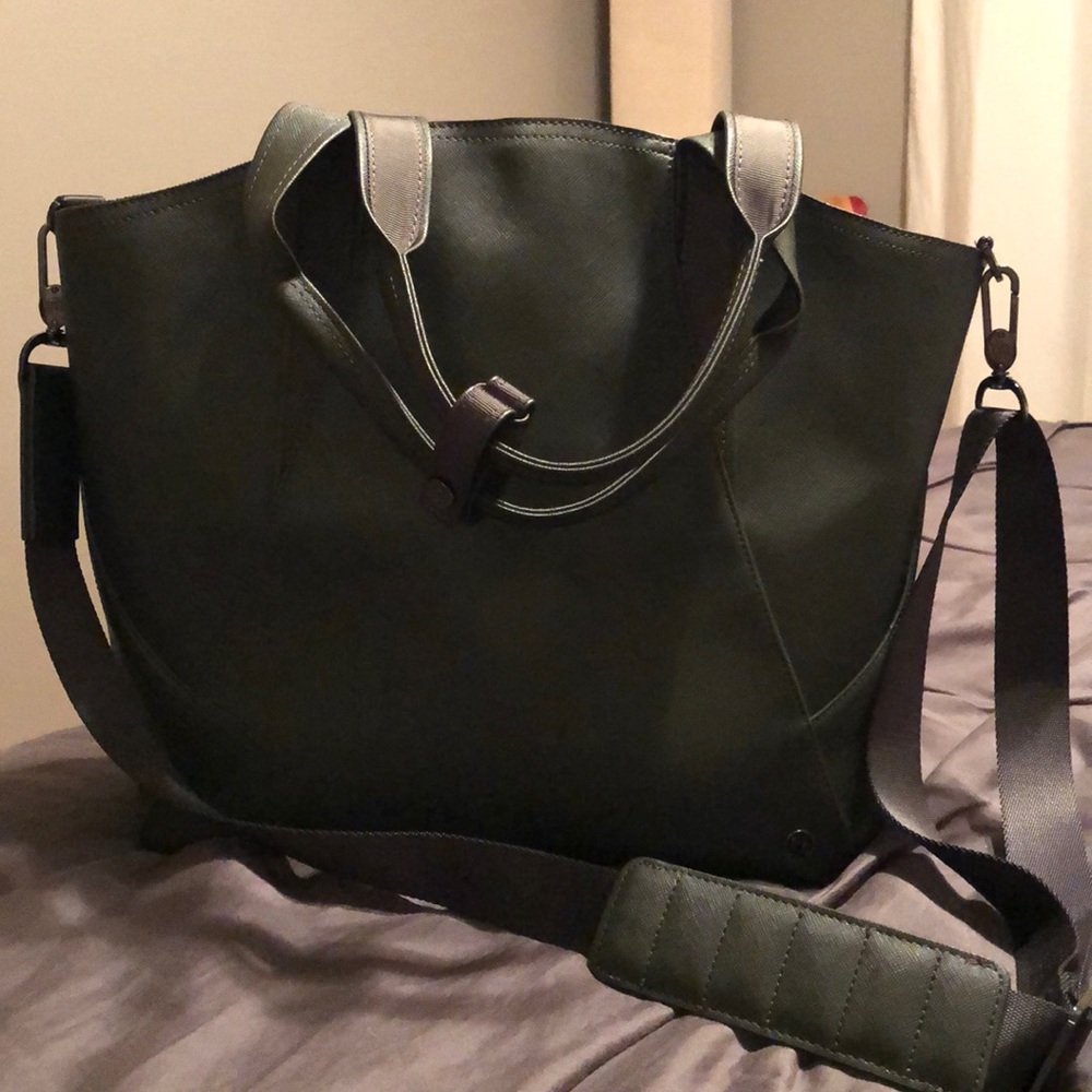 Lululemon crossbody